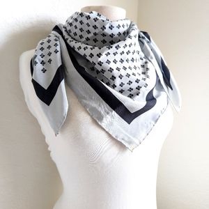 Julian Jill Paris Silk Shawl Scarf 🩶 35" x 33" Vintage Hand Rolled Edges